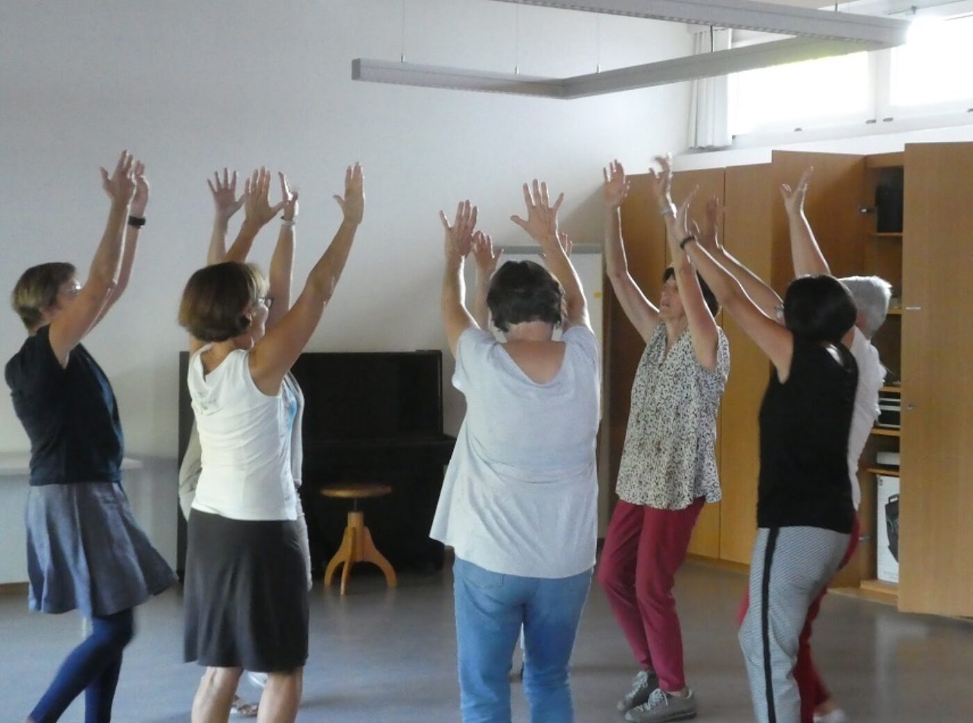 Eine Gruppe beim Tanzen